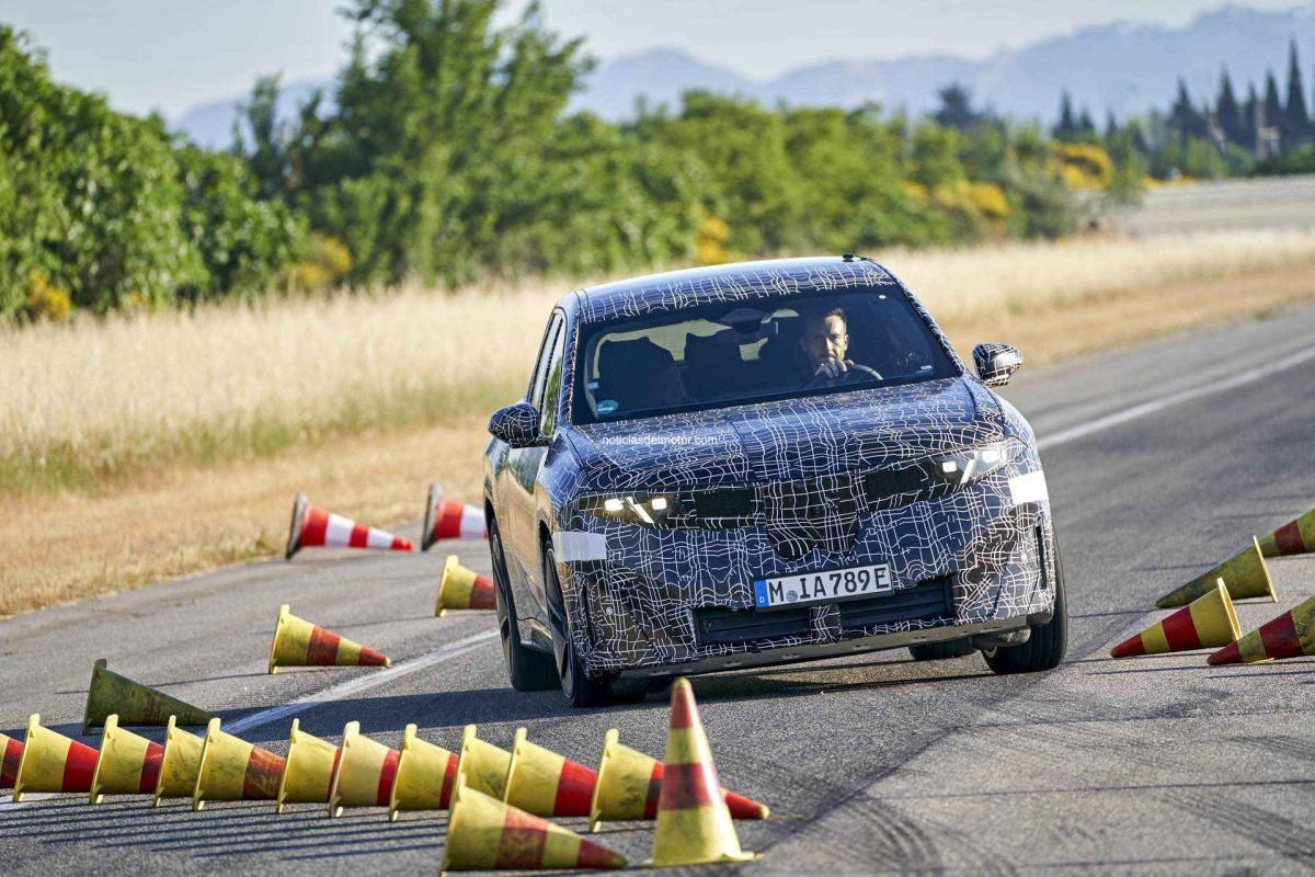 EL NUEVO BMW IX3 SOMETIDO A LAS ÚLTIMAS PRUEBAS DINÁMICAS DE CONDUCCIÓN
