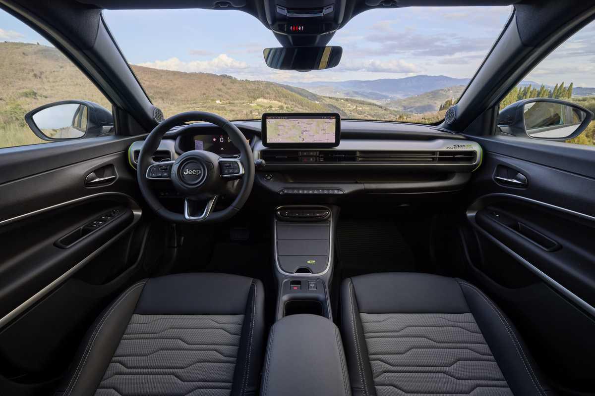 EL JEEP AVENGER ES EL VEHÍCULO PERFECTO PARA TODO TIPO DE VERANOS EL JEEP AVENGER ES EL VEHÍCULO PERFECTO PARA TODO TIPO DE VERANOS