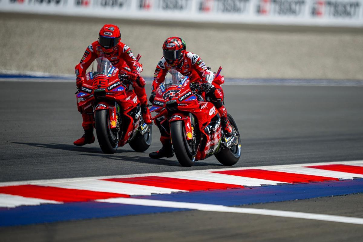  Marc Márquez y el Ducati Lenovo Team ganan la carrera perfecta en Spielberg. Bagnaia termina octavo
