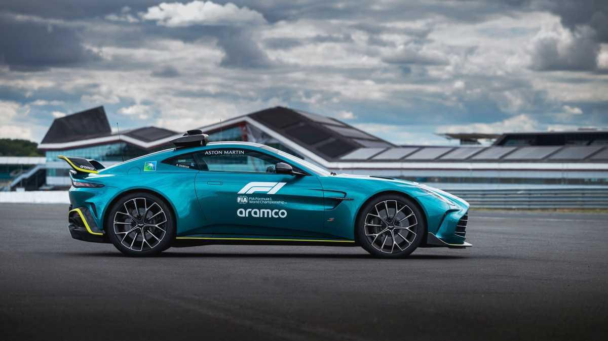 EL NUEVO ASTON MARTIN VANTAGE S ASUME LAS FUNCIONES DE SAFETY CAR DE LA FIA EN LA FÓRMULA 1 EL NUEVO ASTON MARTIN VANTAGE S ASUME LAS FUNCIONES DE SAFETY CAR DE LA FIA EN LA FÓRMULA 1