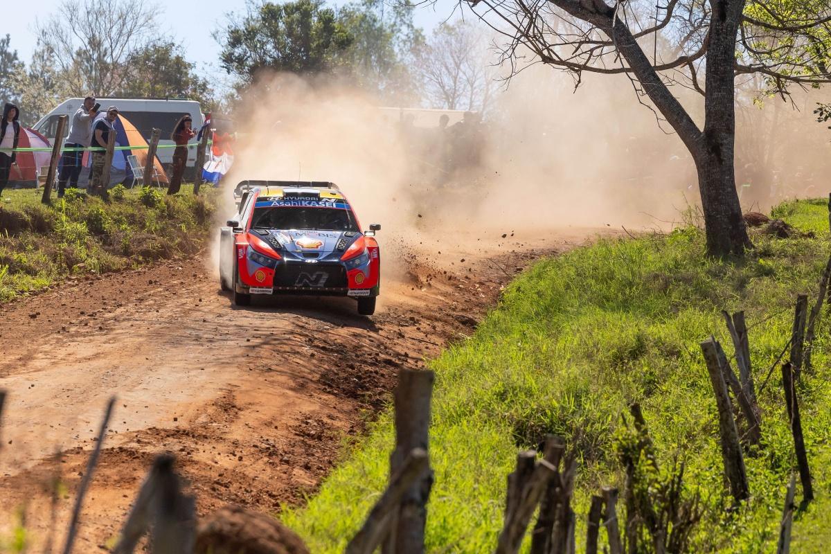 HYUNDAI EN POSICIONES DE PODIO EN EL Rally de Paraguay 
