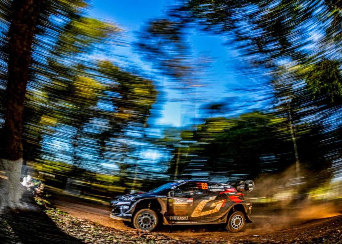 SEBASTIEN OGIER LIDERA EL RALLY DEL PARAGUAY EN LA JORNADA DEL SABADO