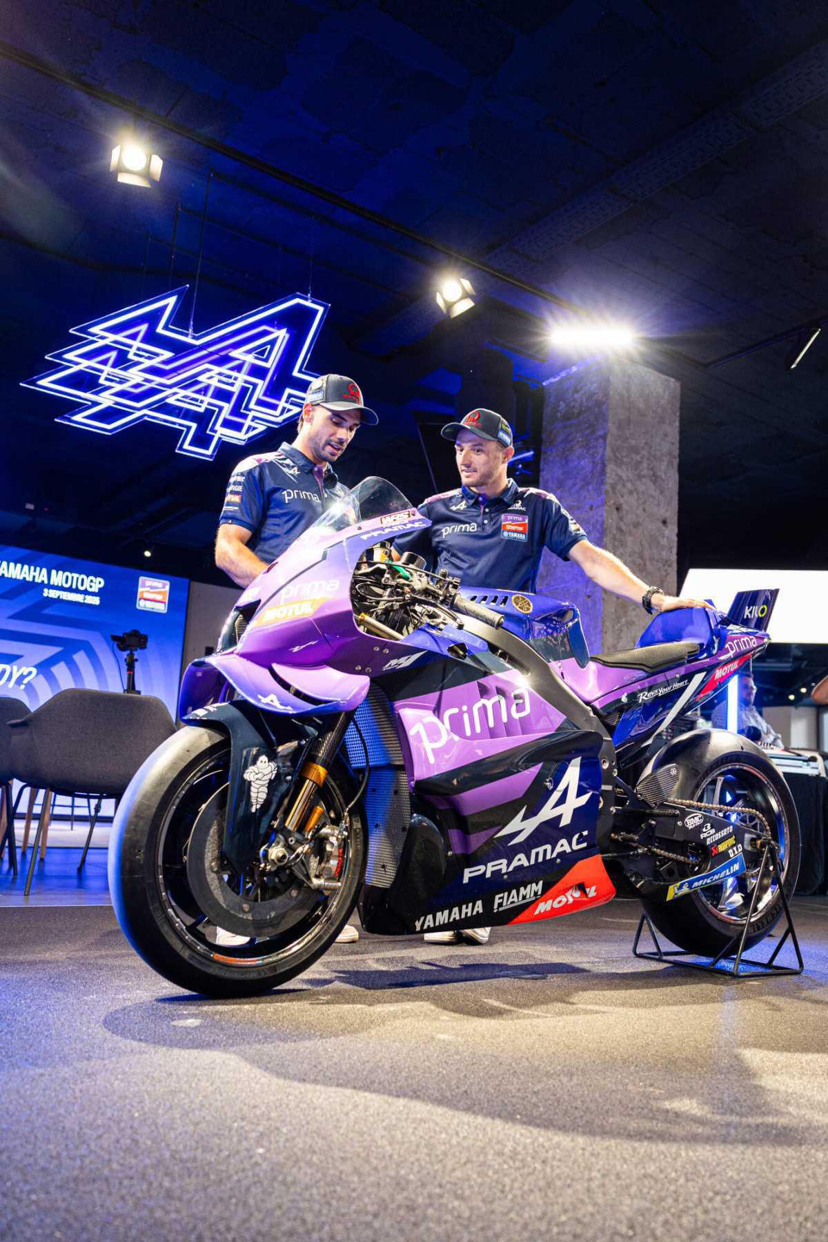 ALPINE Y PRIMA PRAMAC YAMAHA MOTOGP SE REÚNEN EN BARCELONA PARA CELEBRAR UNA ASOCIACIÓN DE ÉXITO EN EL MUNDO DEL MOTORSPORT