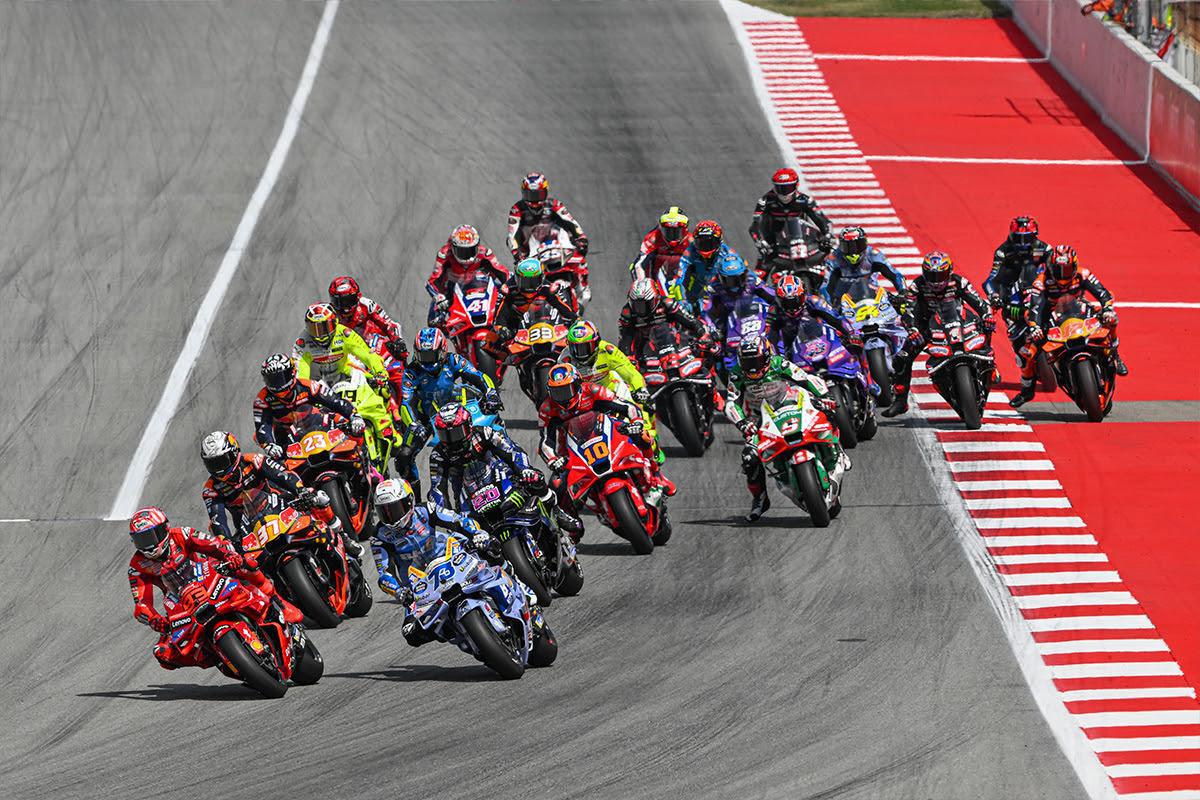 Alex Márquez gana y aplaza el primer 'match point' de Marc