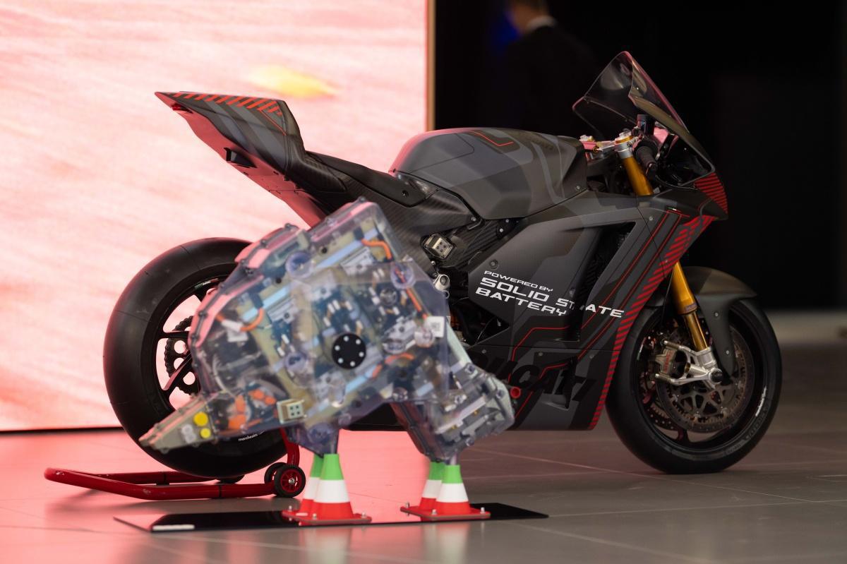  La investigación eléctrica de Ducati continúa con el prototipo V21L y las baterías de estado sólido