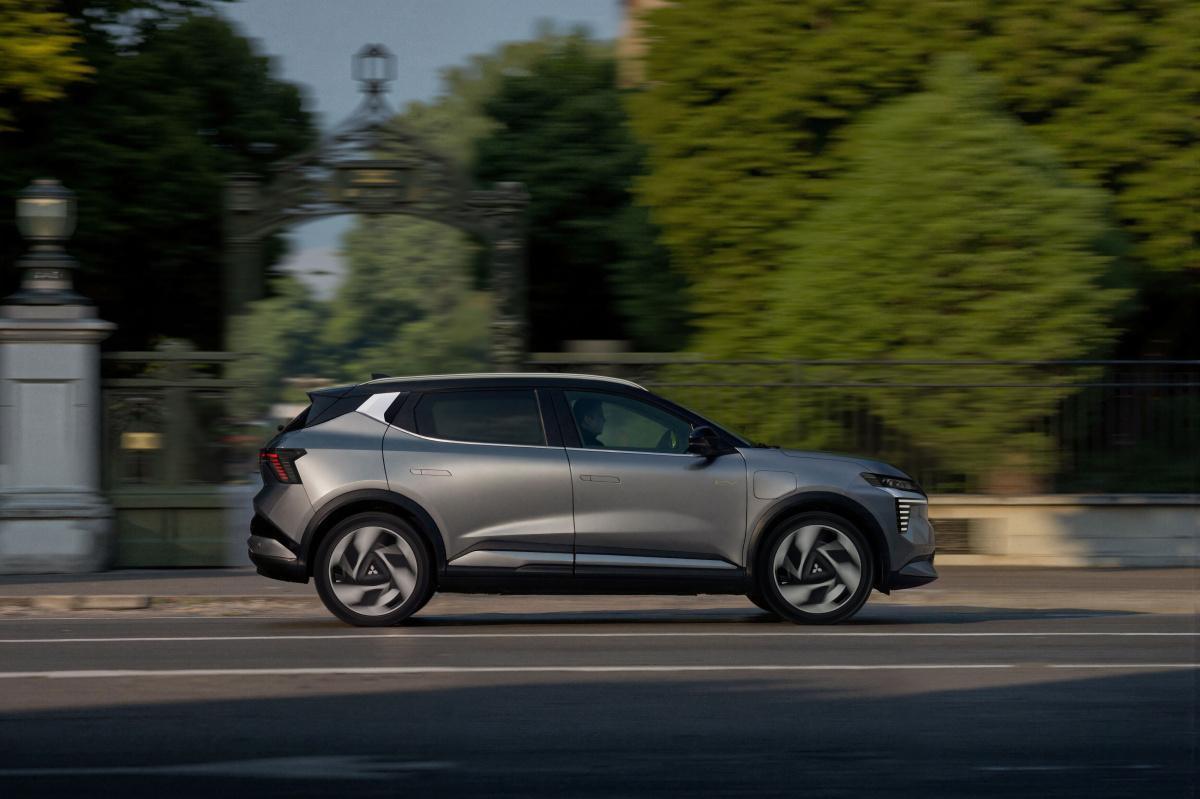 MITSUBISHI ELECTRIFICA SU GAMA CON SU NUEVO SUV COMPACTO ECLIPSE CROSS, 100% ELÉCTRICO MITSUBISHI ELECTRIFICA SU GAMA CON SU NUEVO SUV COMPACTO ECLIPSE CROSS, 100% ELÉCTRICO