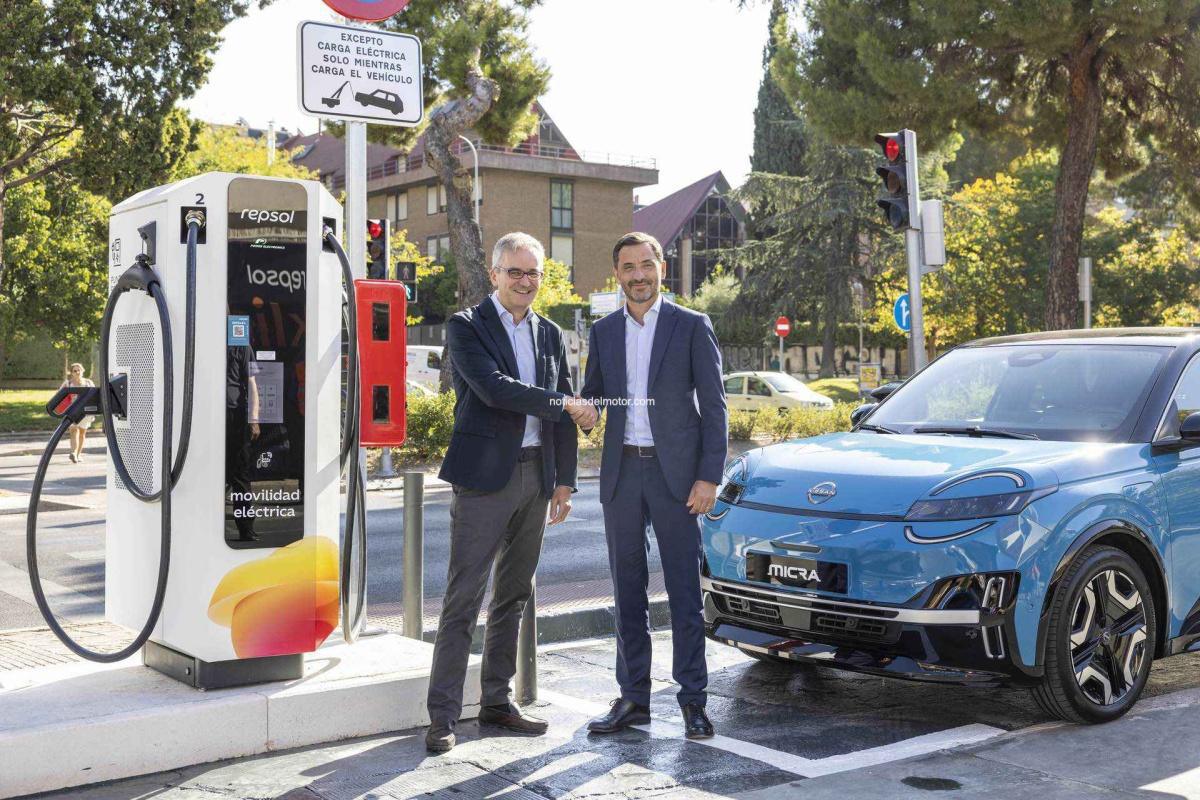 Nissan y Repsol amplían su alianza para ofrecer energía gratuita, equivalente a más de 10.000 kilómetros al año, a vehículos eléctricos
