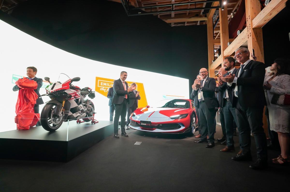La Panigale V4 Tricolore protagoniza la Expo de Osaka durante la semana dedicada a Emilia-Romaña