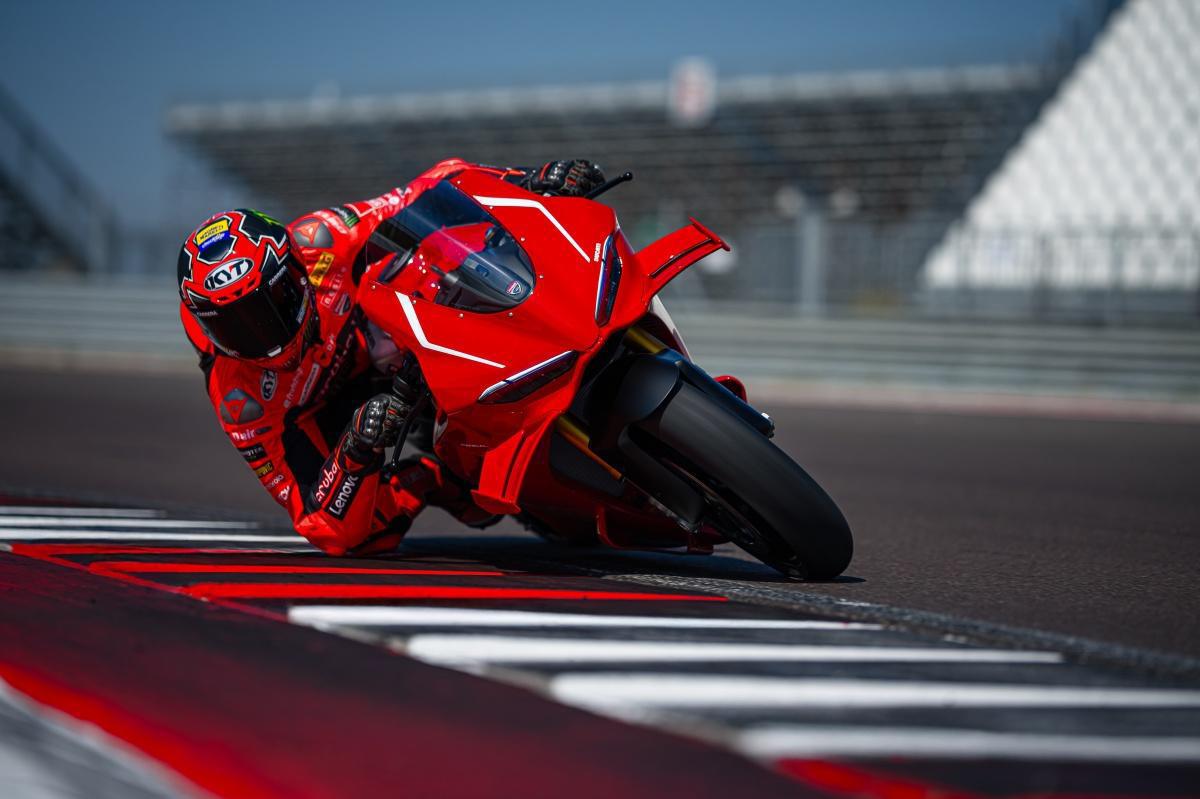 La nueva Panigale V4 R: la máxima expresión de la tecnología de competición de Ducati  La nueva Panigale V4 R: la máxima expresión de la tecnología de competición de Ducati