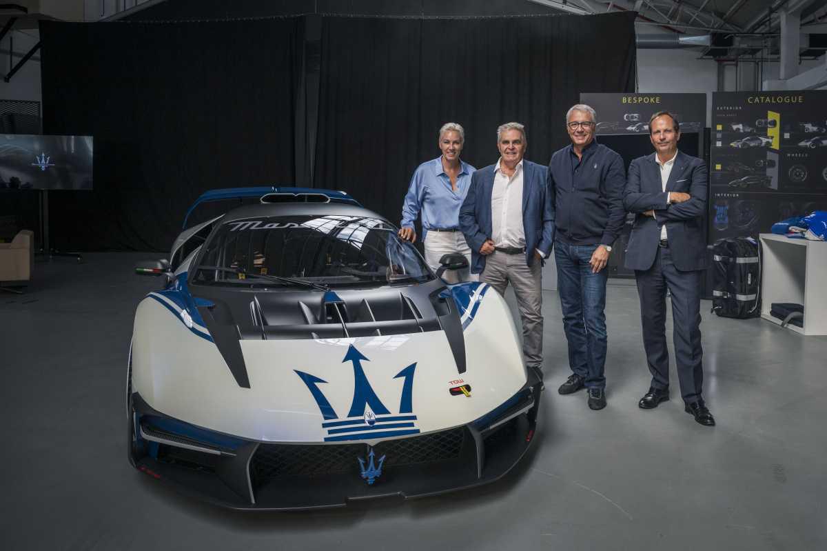 MASERATI ENTREGA UN MCXTREMA EN MÓDENA PARA FORMAR PARTE DE UNA DE LAS COLECCIONES DE COCHES MÁS PRESTIGIOSAS DEL MUNDO