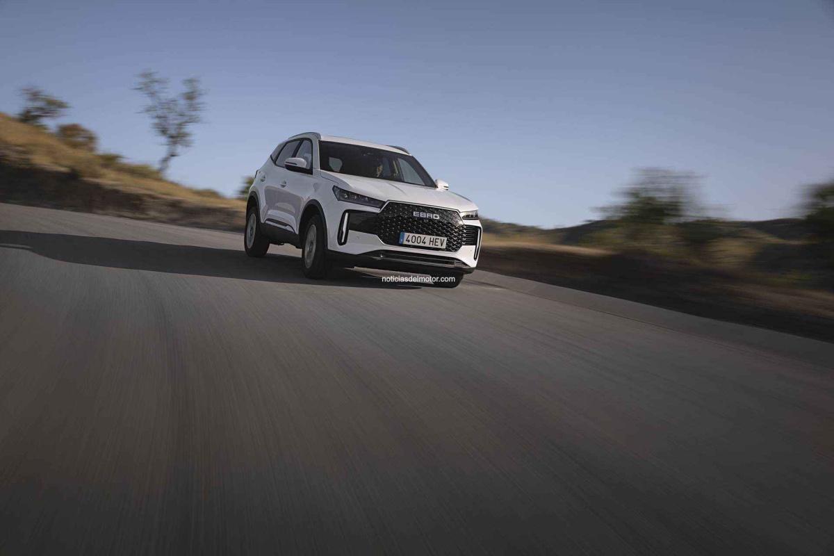 DIEZ CARACTERÍSTICAS QUE HACEN DEL EBRO S400 UN SUV URBANO IDEAL