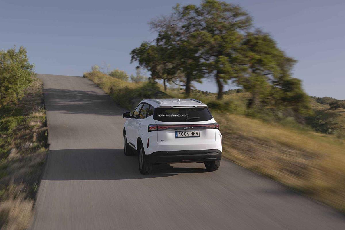 DIEZ CARACTERÍSTICAS QUE HACEN DEL EBRO S400 UN SUV URBANO IDEAL