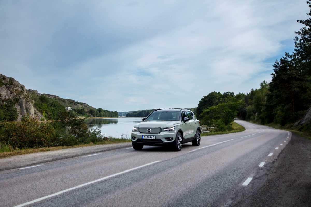 LAS SALIDAS DE VÍA, RESPONSABLES DE UNO DE CADA TRES FALLECIDOS EN CARRETERA: UN PROBLEMA EVITABLE CON LA TECNOLOGÍA ADECUADA