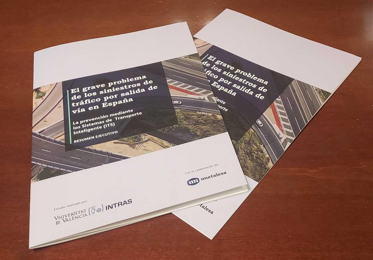LAS SALIDAS DE VÍA, CAUSANTES DEL 40% DE MUERTES, SON EL SINIESTRO MÁS LETAL Y OLVIDADO DE NUESTRAS CARRETERAS LAS SALIDAS DE VÍA, CAUSANTES DEL 40% DE MUERTES, SON EL SINIESTRO MÁS LETAL Y OLVIDADO DE NUESTRAS CARRETERAS