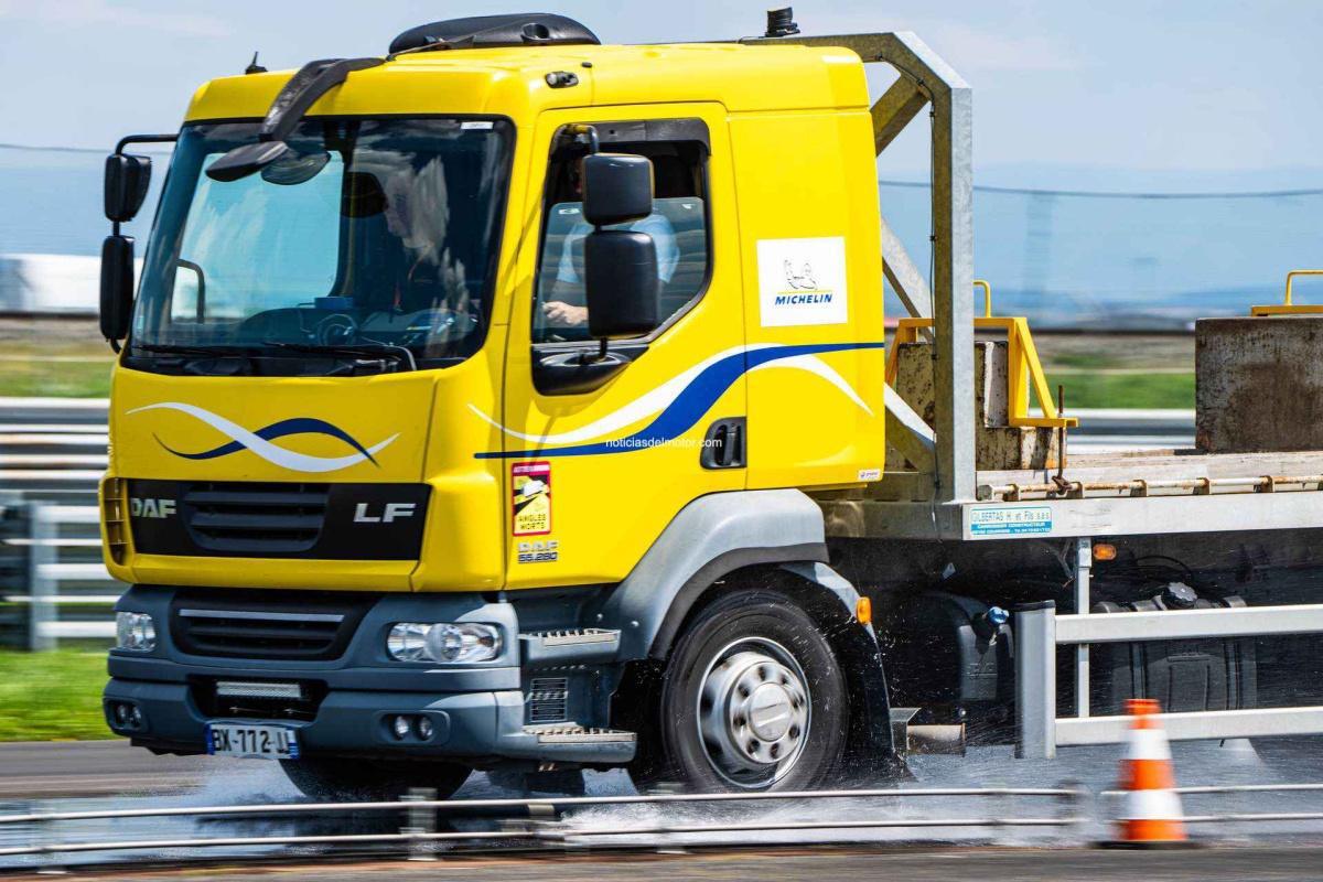 MICHELIN X MULTI Z2 Y D2 EN 19,5 PULGADAS: NEUMÁTICOS INNOVADORES PARA EL TRANSPORTE REGIONAL Y URBANO QUE COMBINAN CONTROL DE COSTES CON SEGURIDAD Y DURACIÓN