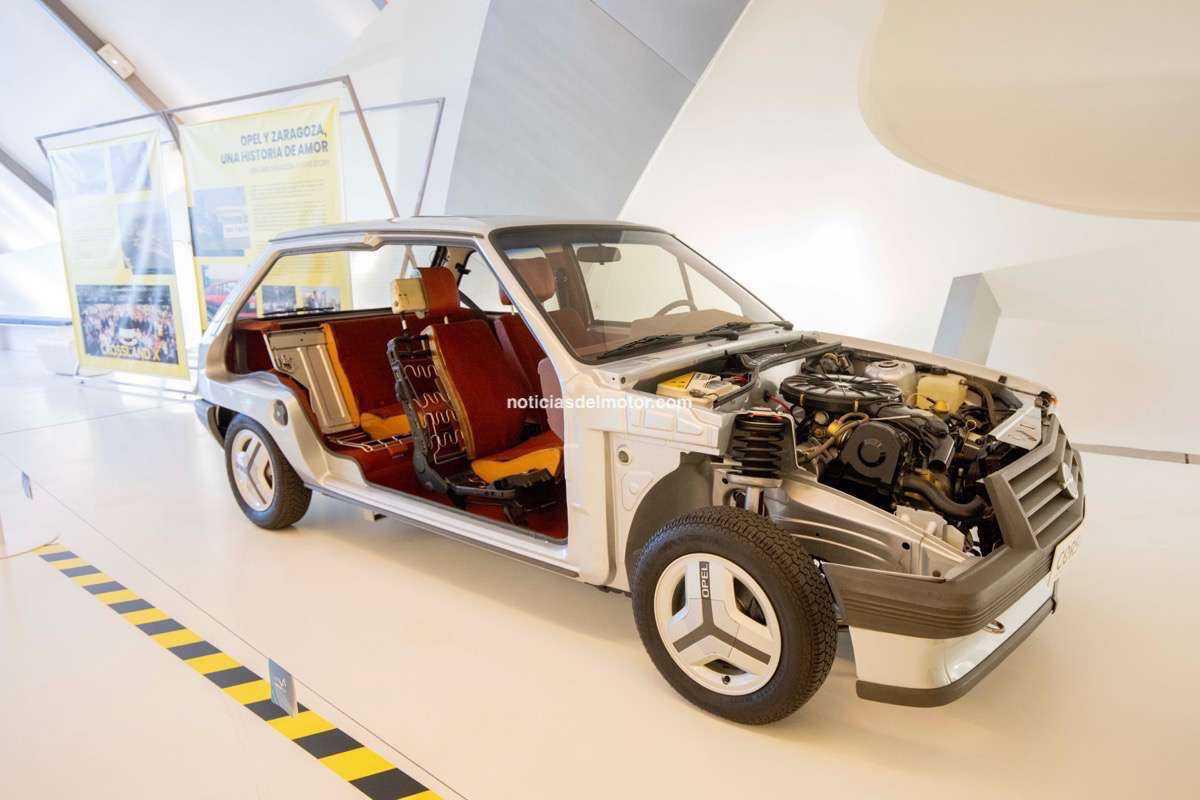 HISTÓRICA EXPOSICIÓN OPEL LOVE EN MOBILITY CITY ZARAGOZA