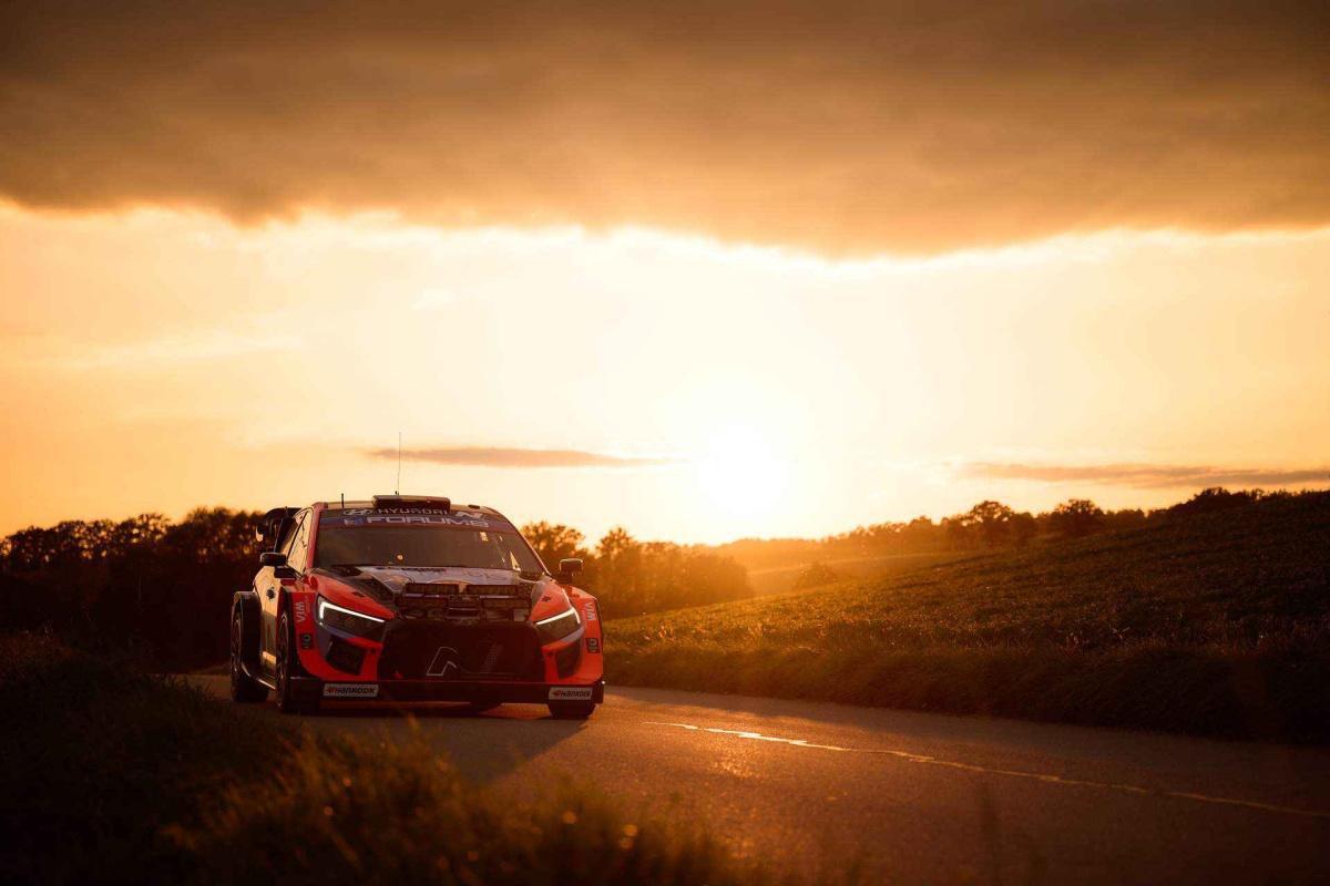 PODIO PROVISIONAL PARA TÄNAK EN EL RALLY DE EUROPA CENTRAL