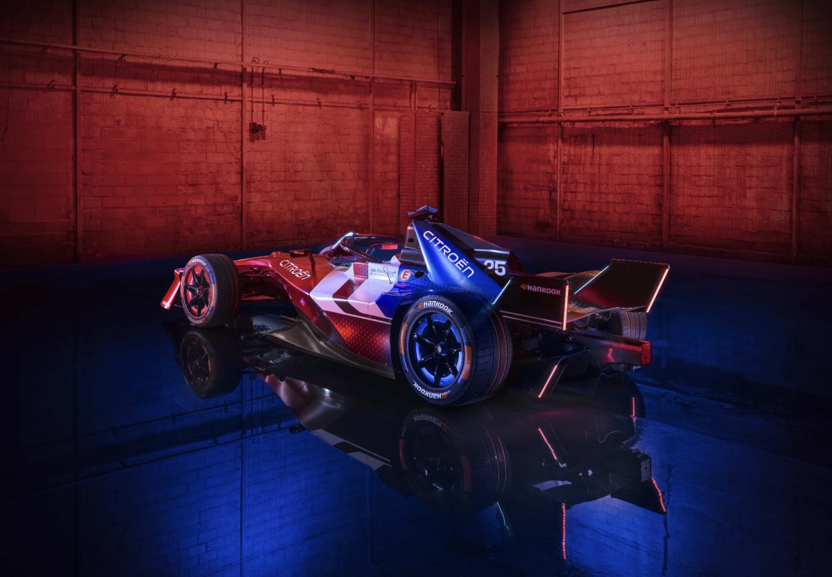 CITROËN PRESENTA EL MONOPLAZA QUE DEFENDERÁ SUS COLORES EN LA FORMULA E CITROËN PRESENTA EL MONOPLAZA QUE DEFENDERÁ SUS COLORES EN LA FORMULA E