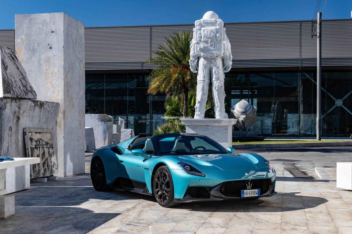 MASERATI MCPURA TRAE LA PURA ESENCIA DEL DESEMPEÑO ITALIANO EN LAS CARRETERAS DE VERSILIA