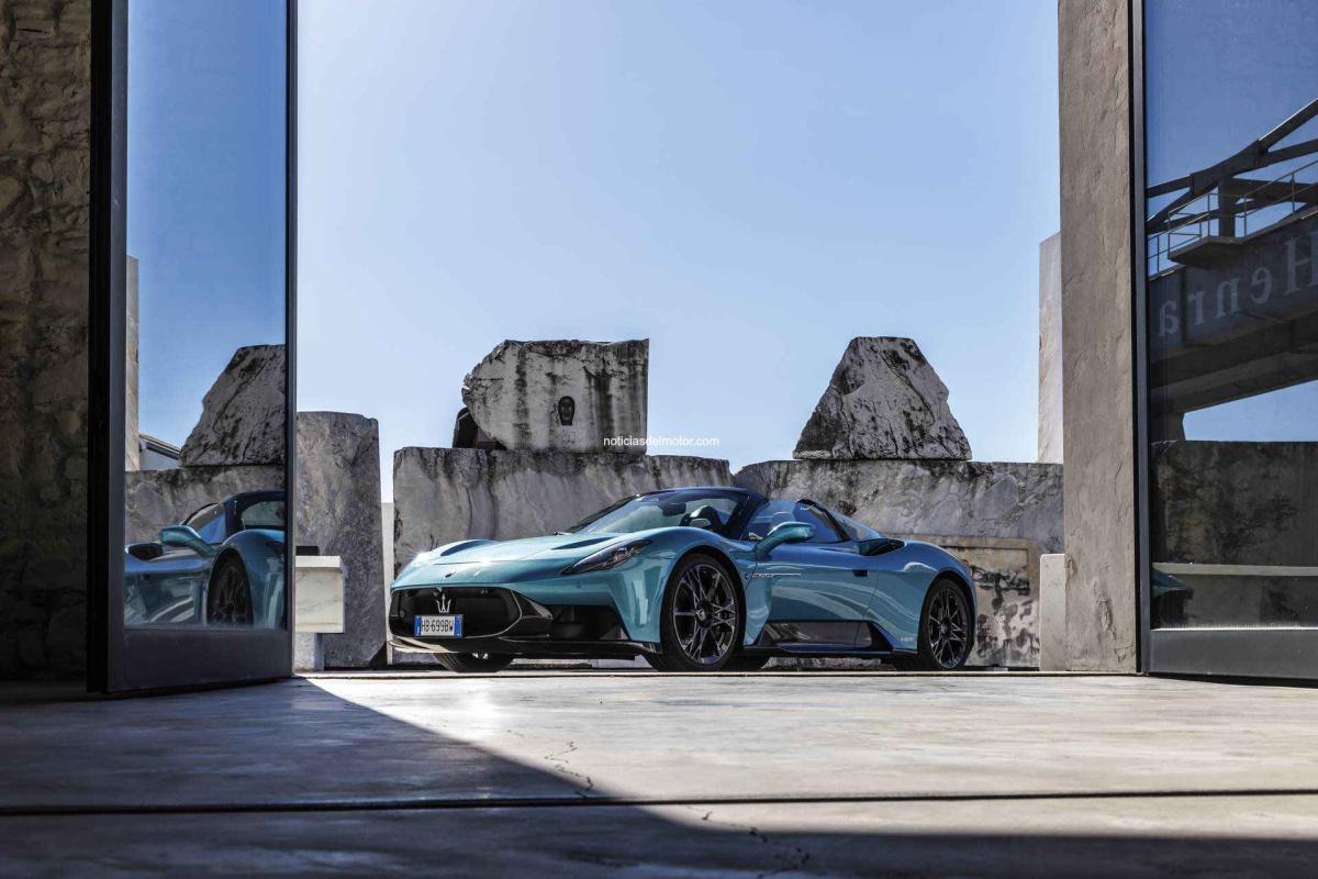 MASERATI MCPURA TRAE LA PURA ESENCIA DEL DESEMPEÑO ITALIANO EN LAS CARRETERAS DE VERSILIA MASERATI MCPURA TRAE LA PURA ESENCIA DEL DESEMPEÑO ITALIANO EN LAS CARRETERAS DE VERSILIA