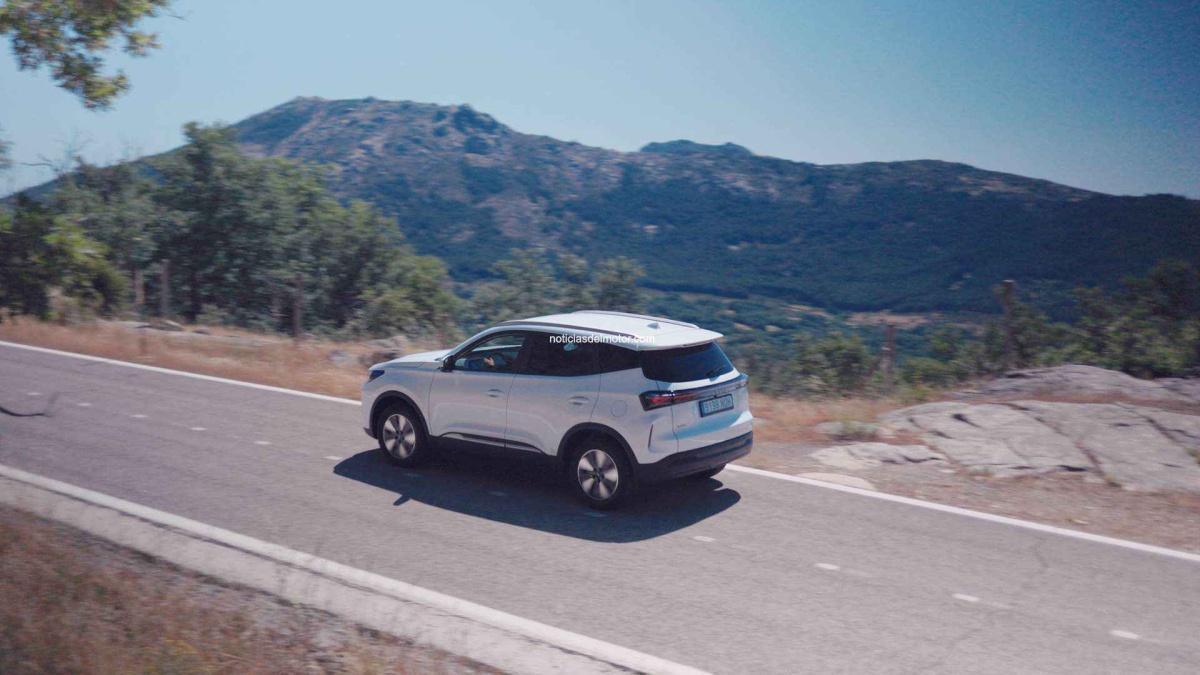 EBRO S400 PREMIUM: TECNOLOGÍA HÍBRIDA Y GRAN EQUIPAMIENTO POR SOLO 19.990 €