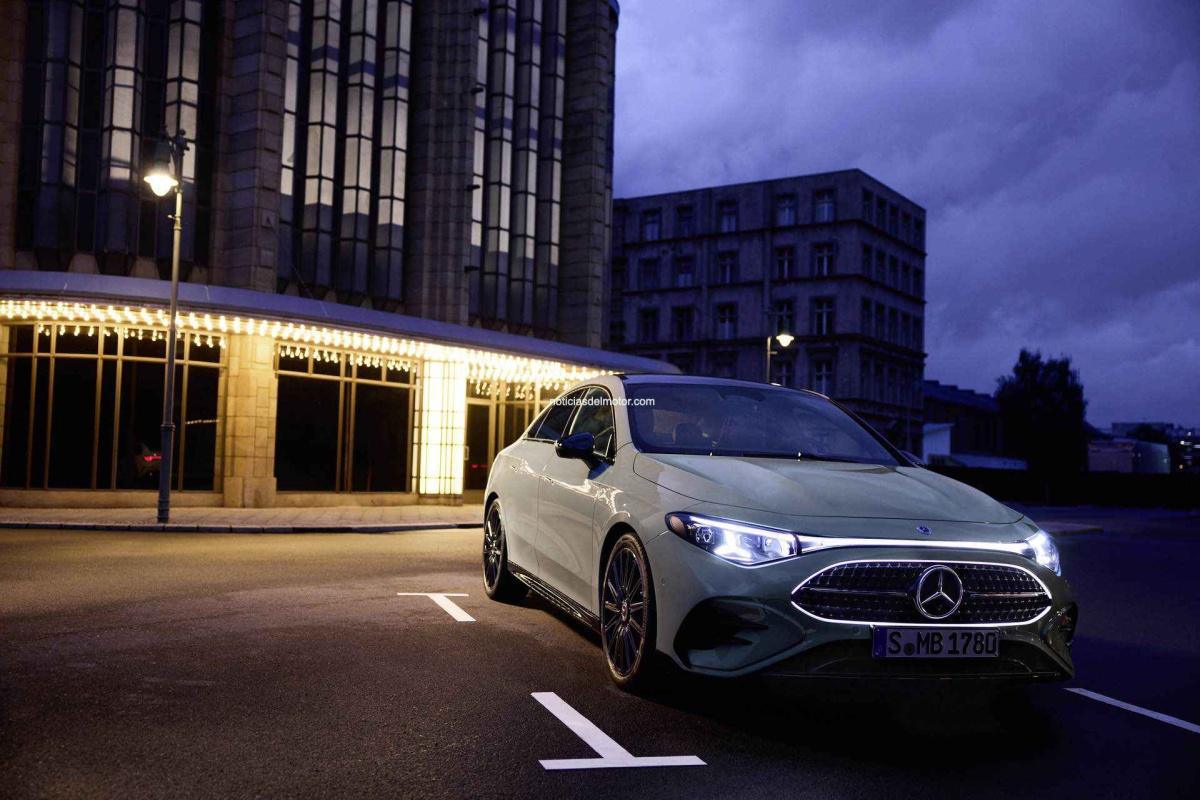 NUEVO CLA HÍBRIDO: EL MERCEDES-BENZ MÁS AVANZADO E INTELIGENTE YA ESTÁ A LA VENTA EN SU VERSIÓN HÍBRIDA