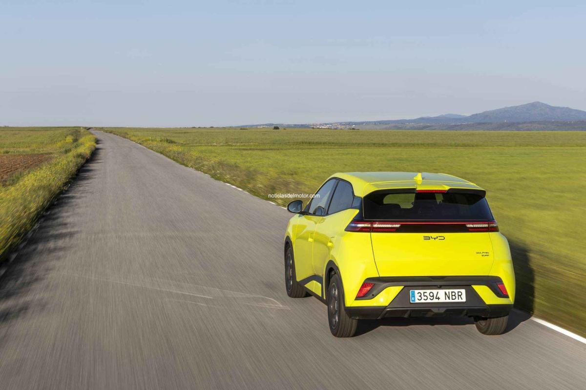 EL DOLPHIN SURF REDEFINE LA SEGURIDAD DE LOS URBANOS ELÉCTRICOS