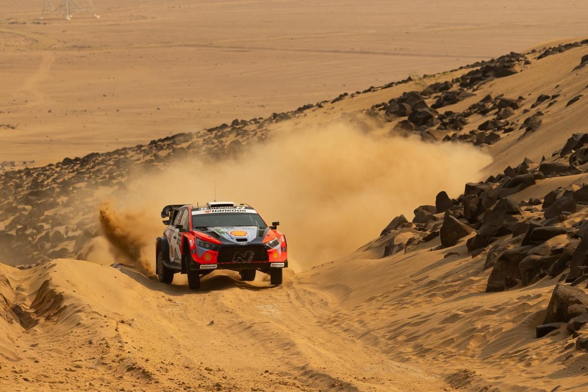 DOBLETE DE HYUNDAI (Neuville-Fourmaux) EN EL RALLY DE ARABIA DOBLETE DE HYUNDAI (Neuville-Fourmaux) EN EL RALLY DE ARABIA