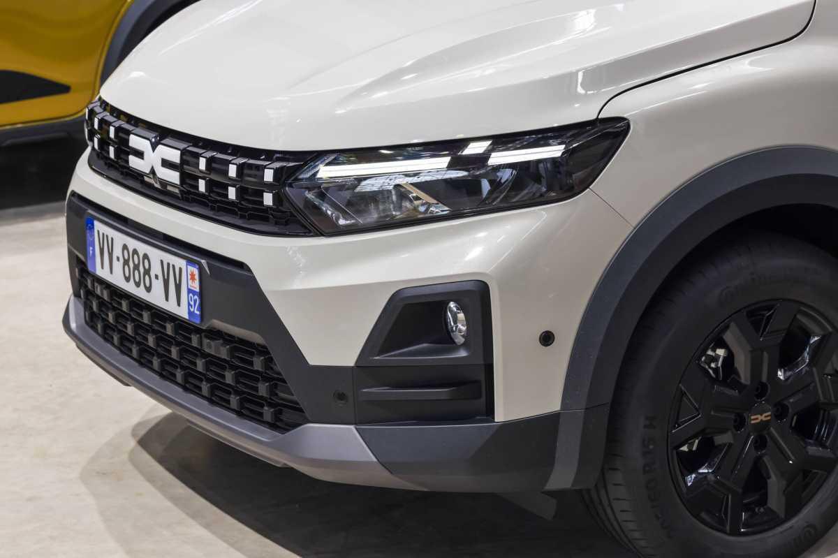 EL VEHÍCULO 7 PLAZAS MÁS ACCESIBLE DEL MERCADO: NUEVO DACIA JOGGER EL VEHÍCULO 7 PLAZAS MÁS ACCESIBLE DEL MERCADO: NUEVO DACIA JOGGER