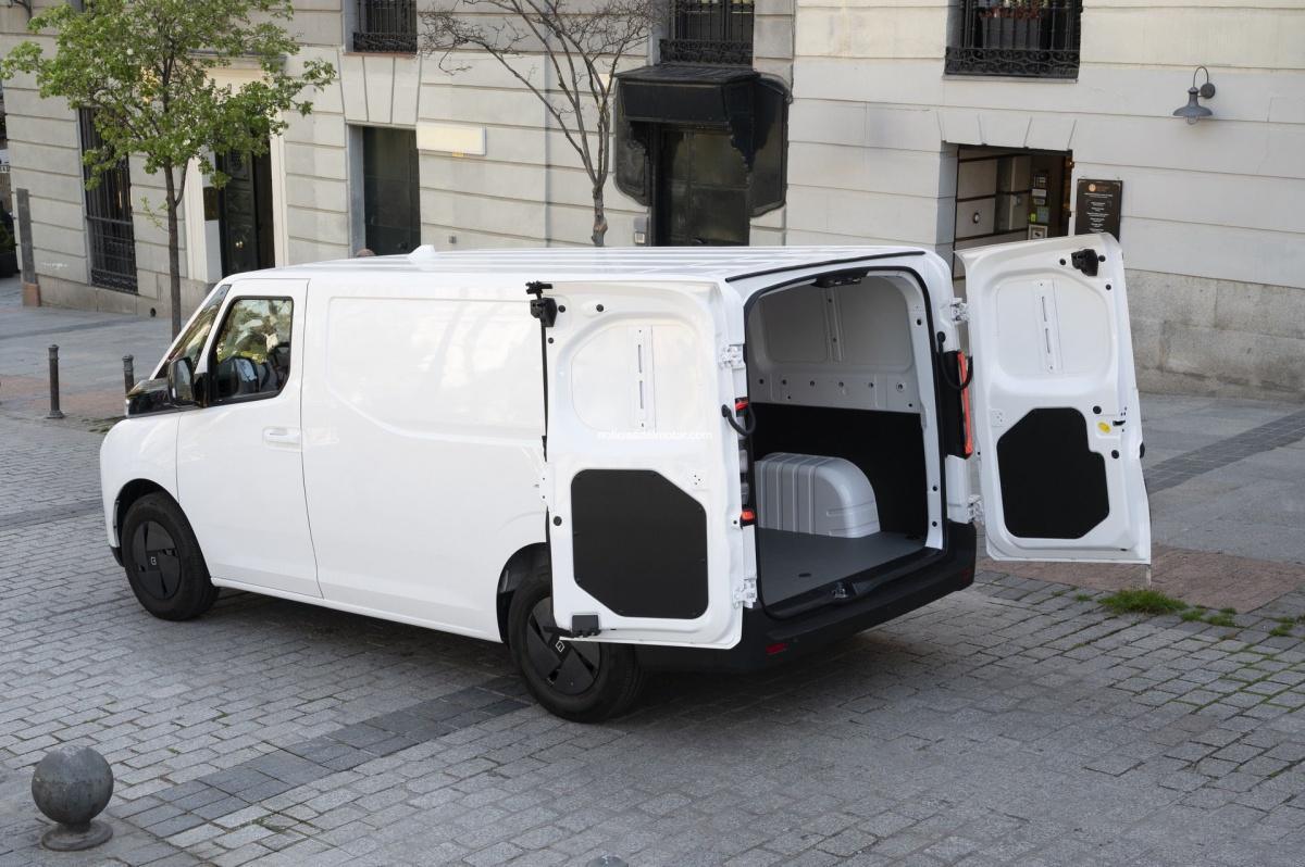 LA FARIZON SV, ELEGIDA “FURGONETA CERO EMISIONES DEL AÑO” EN LOS PREMIOS WHAT VAN? 2026 LA FARIZON SV, ELEGIDA “FURGONETA CERO EMISIONES DEL AÑO” EN LOS PREMIOS WHAT VAN? 2026