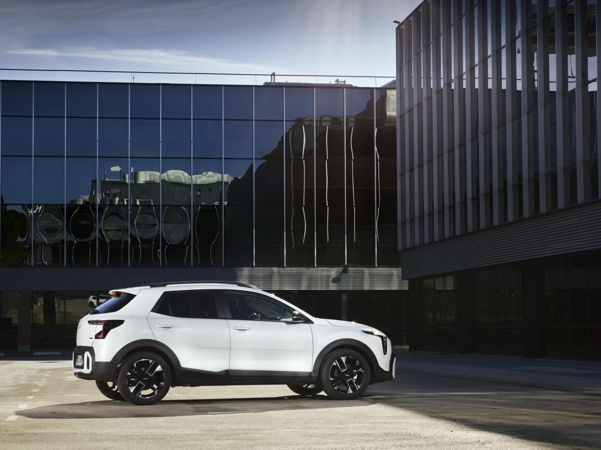 EL NUEVO KIA STONIC SALE A LA LUZ CON UN NUEVO Y ATREVIDO DISEÑO EL NUEVO KIA STONIC SALE A LA LUZ CON UN NUEVO Y ATREVIDO DISEÑO