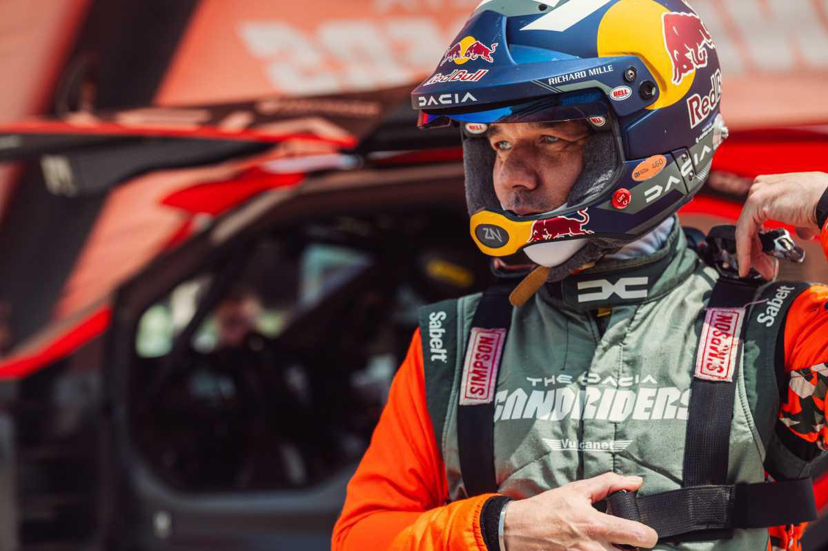 SÉBASTIEN LOEB: “EL DAKAR NO PERDONA, PERO LUCHAMOS PARA GANARLO” SÉBASTIEN LOEB: “EL DAKAR NO PERDONA, PERO LUCHAMOS PARA GANARLO”