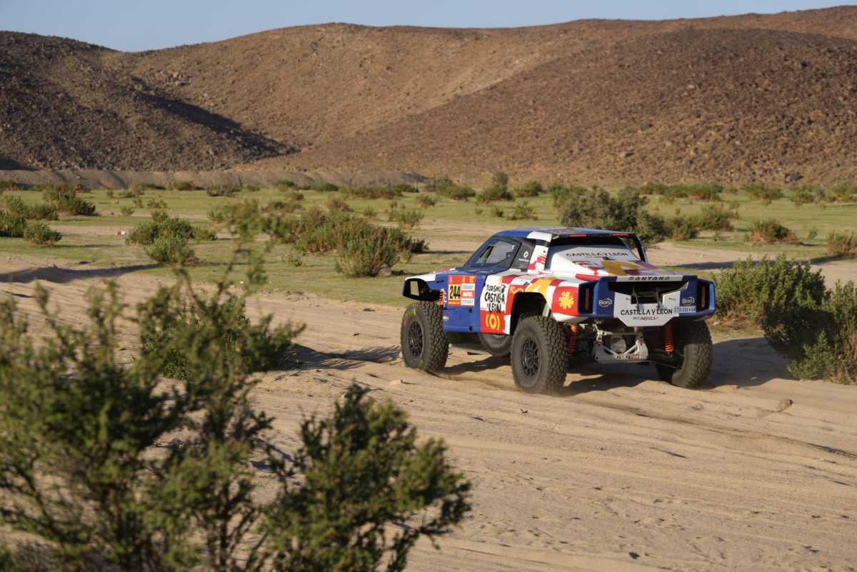 COMIENZA LA GRAN AVENTURA DE SANTANA: JESÚS CALLEJA Y EDU BLANCO, PREPARADOS PARA EL RALLY DAKAR 2026 COMIENZA LA GRAN AVENTURA DE SANTANA: JESÚS CALLEJA Y EDU BLANCO, PREPARADOS PARA EL RALLY DAKAR 2026