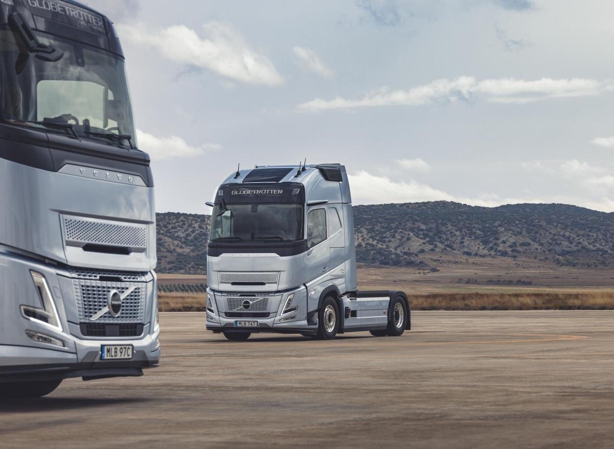 VOLVO TRUCKS CONSOLIDA SU LIDERAZGO EN CAMIONES PESADOS EN 2025 AL ALCANZAR UNA CUOTA DE MERCADO HISTÓRICA DEL 18,1% EN ESPAÑA VOLVO TRUCKS CONSOLIDA SU LIDERAZGO EN CAMIONES PESADOS EN 2025 AL ALCANZAR UNA CUOTA DE MERCADO HISTÓRICA DEL 18,1% EN ESPAÑA