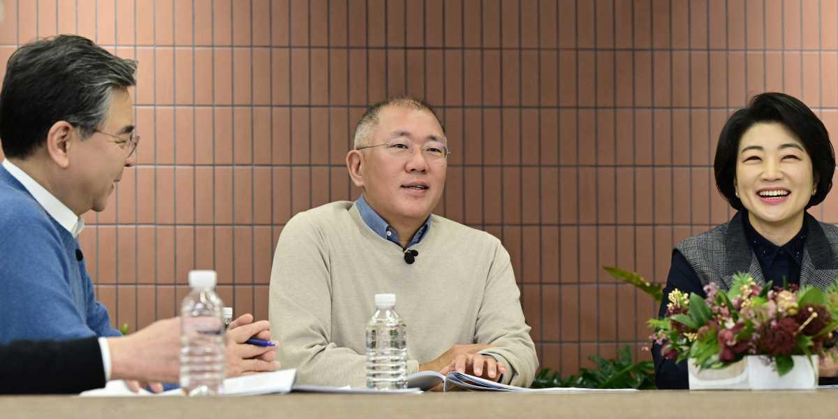 El Presidente Ejecutivo de Hyundai Motor Group, Chung, Presenta la Visión 2026: Transformación Centrada en el Cliente y Colaboración en un Ecosistema Impulsado por la IA