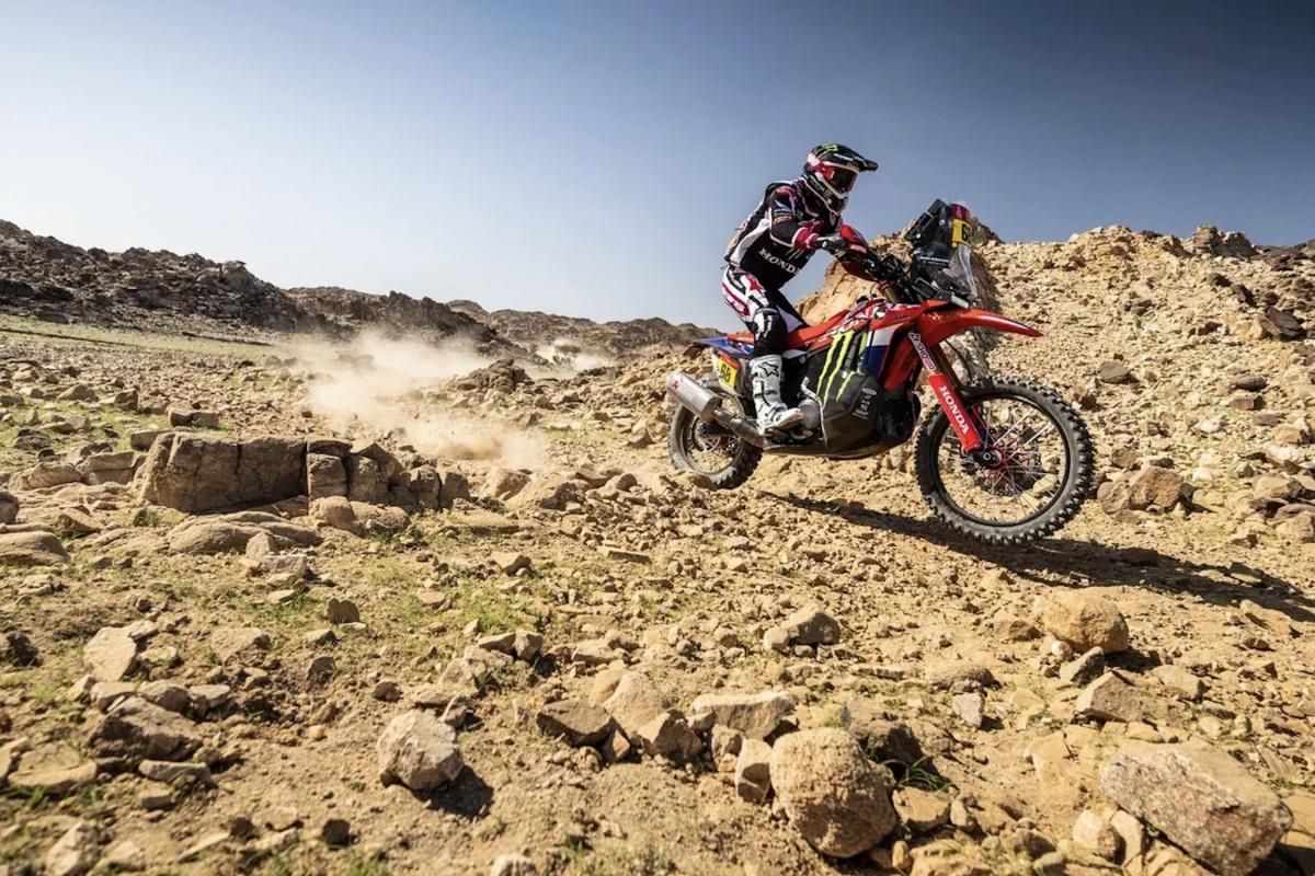 SCHAREINA GANA DE NUEVO Y ES LIDER EN MOTOS. VICTORIA DE LATEGAN EN COCHES SCHAREINA GANA DE NUEVO Y ES LIDER EN MOTOS. VICTORIA DE LATEGAN EN COCHES