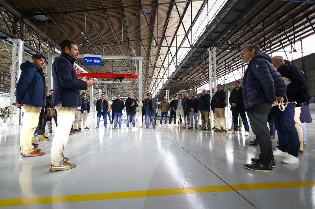 SANTANA MOTORS COMPLETA LA ENTREGA DE LOS PICK-UP 400D Y 400 PHEV A SU RED DE CONCESIONARIOS SANTANA MOTORS COMPLETA LA ENTREGA DE LOS PICK-UP 400D Y 400 PHEV A SU RED DE CONCESIONARIOS