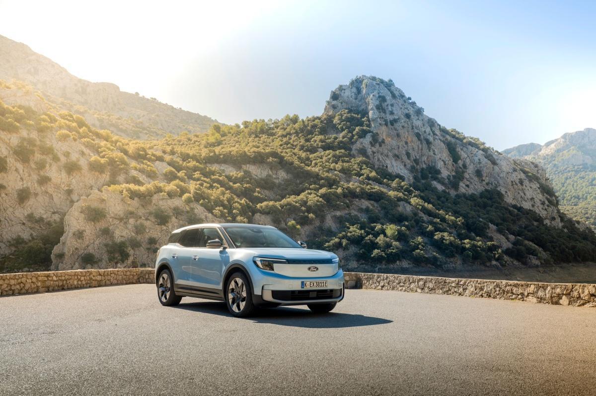 LOS FORD EXPLORER Y CAPRI TOTALMENTE ELÉCTRICOS RECIBEN NUEVAS OPCIONES DE BATERÍA