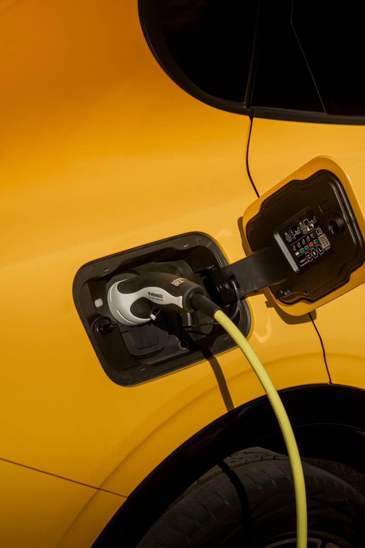 LOS FORD EXPLORER Y CAPRI TOTALMENTE ELÉCTRICOS RECIBEN NUEVAS OPCIONES DE BATERÍA LOS FORD EXPLORER Y CAPRI TOTALMENTE ELÉCTRICOS RECIBEN NUEVAS OPCIONES DE BATERÍA