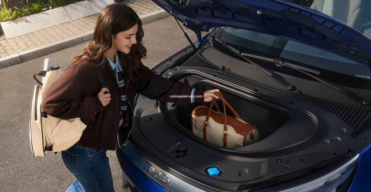 NUEVO BYD ATTO 3 EVO: TECNOLOGÍA CELL TO BODY, HASTA 710 KM DE AUTONOMÍA Y CARGA RÁPIDA DE 220 KW DESDE 30.455 EUROS