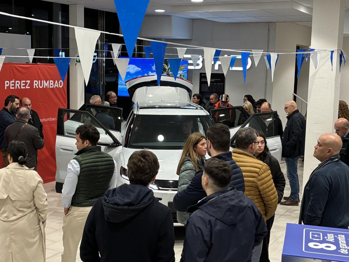 PRESENTADO EN EL CONCESIONARIO DE OVIEDO EL BYD ATTO2 DM-i