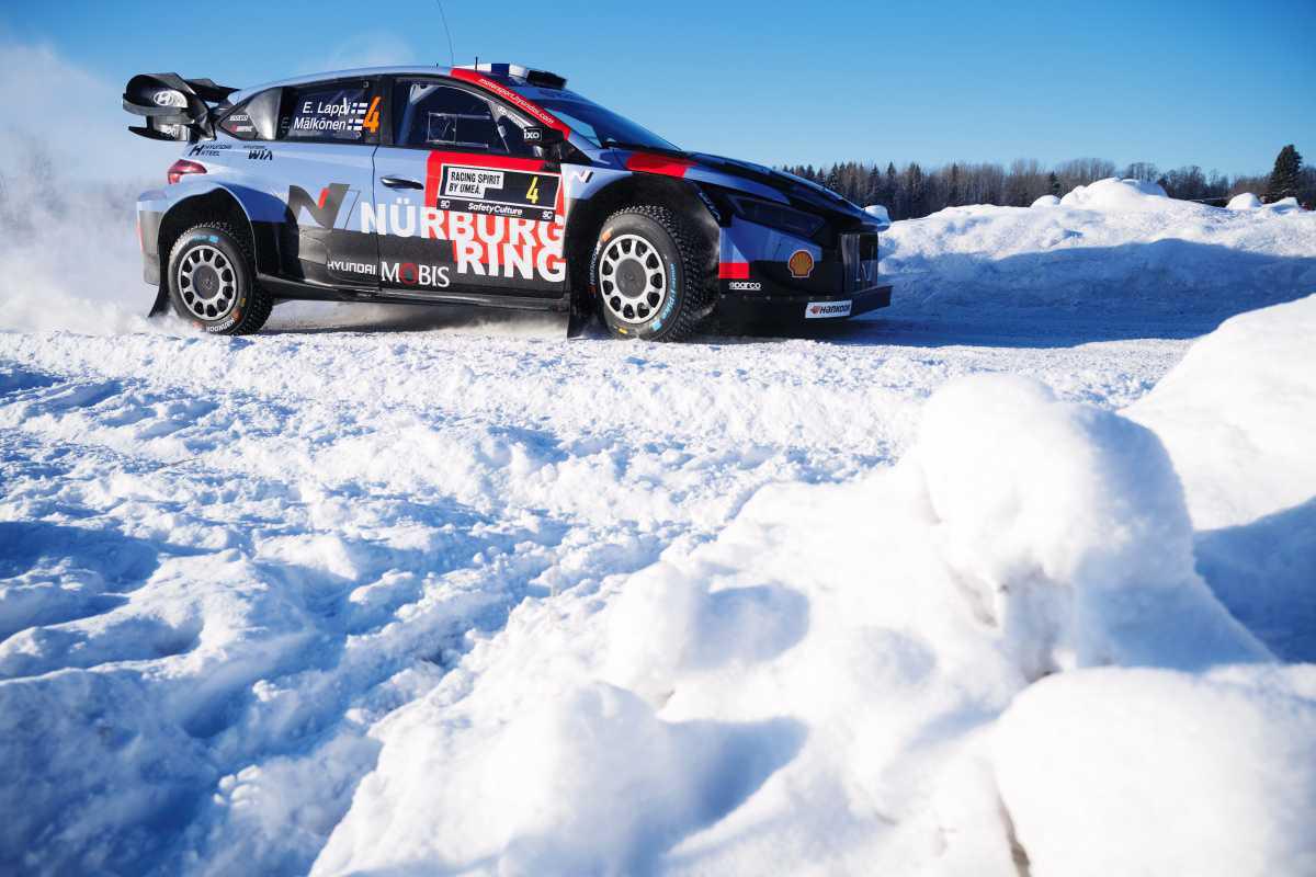 Rally de Suecia: Hyundai Motorsport culmina un viernes inestable en la lucha por el podio Rally de Suecia: Hyundai Motorsport culmina un viernes inestable en la lucha por el podio