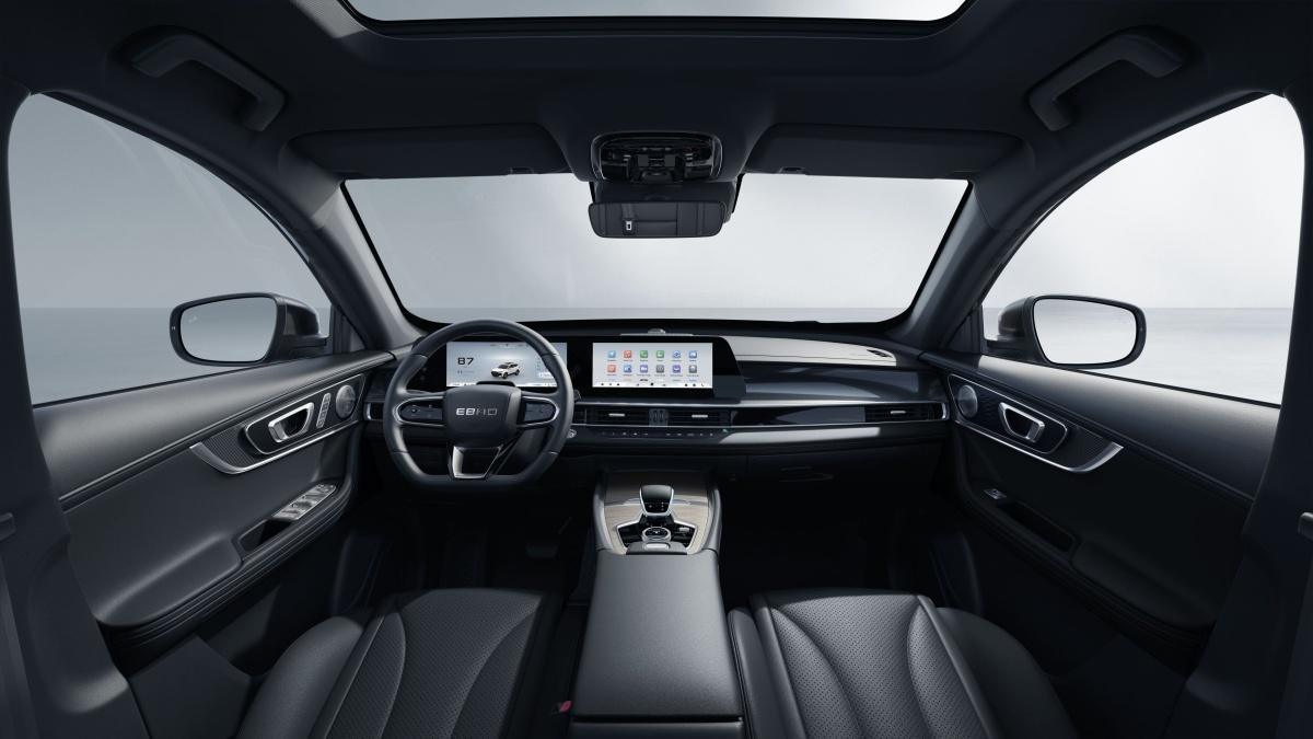 LLEGA EL NUEVO EBRO S700 HEV, CON ETIQUETA ECO Y DISPONIBLE DESDE 28.990 EUROS LLEGA EL NUEVO EBRO S700 HEV, CON ETIQUETA ECO Y DISPONIBLE DESDE 28.990 EUROS