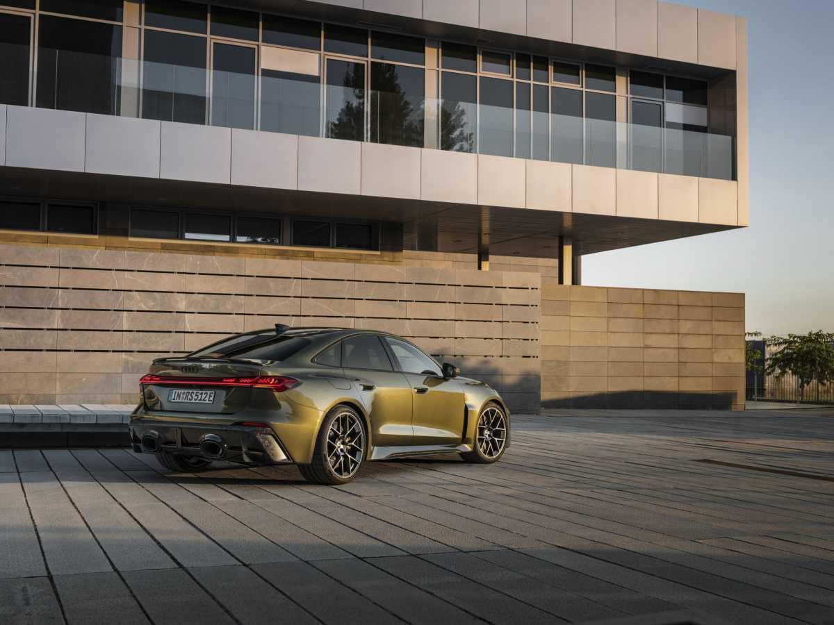 NUEVO AUDI RS 5: EL PRIMER MODELO DE AUDI SPORT CON TECNOLOGÍA HÍBRIDA ENCHUFABLE