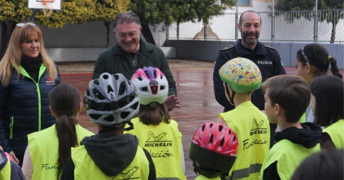 MICHELIN Y AIPSEV PONEN EN MARCHA EL PROGRAMA EDUCATIVO “KILÓMETROS SEGUROS” MICHELIN Y AIPSEV PONEN EN MARCHA EL PROGRAMA EDUCATIVO “KILÓMETROS SEGUROS”