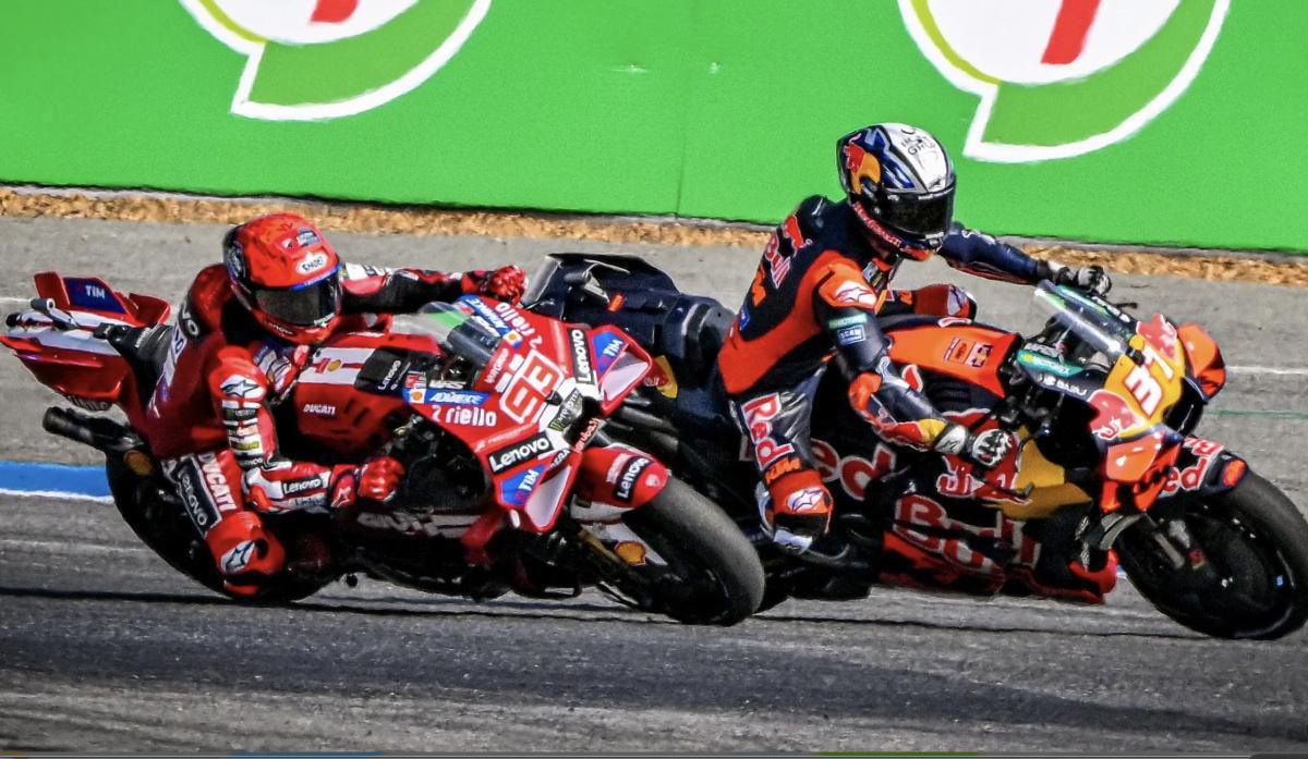 Acosta vs Márquez: todo lo que ocurrió en el Tissot Sprint de Tailandia Acosta vs Márquez: todo lo que ocurrió en el Tissot Sprint de Tailandia