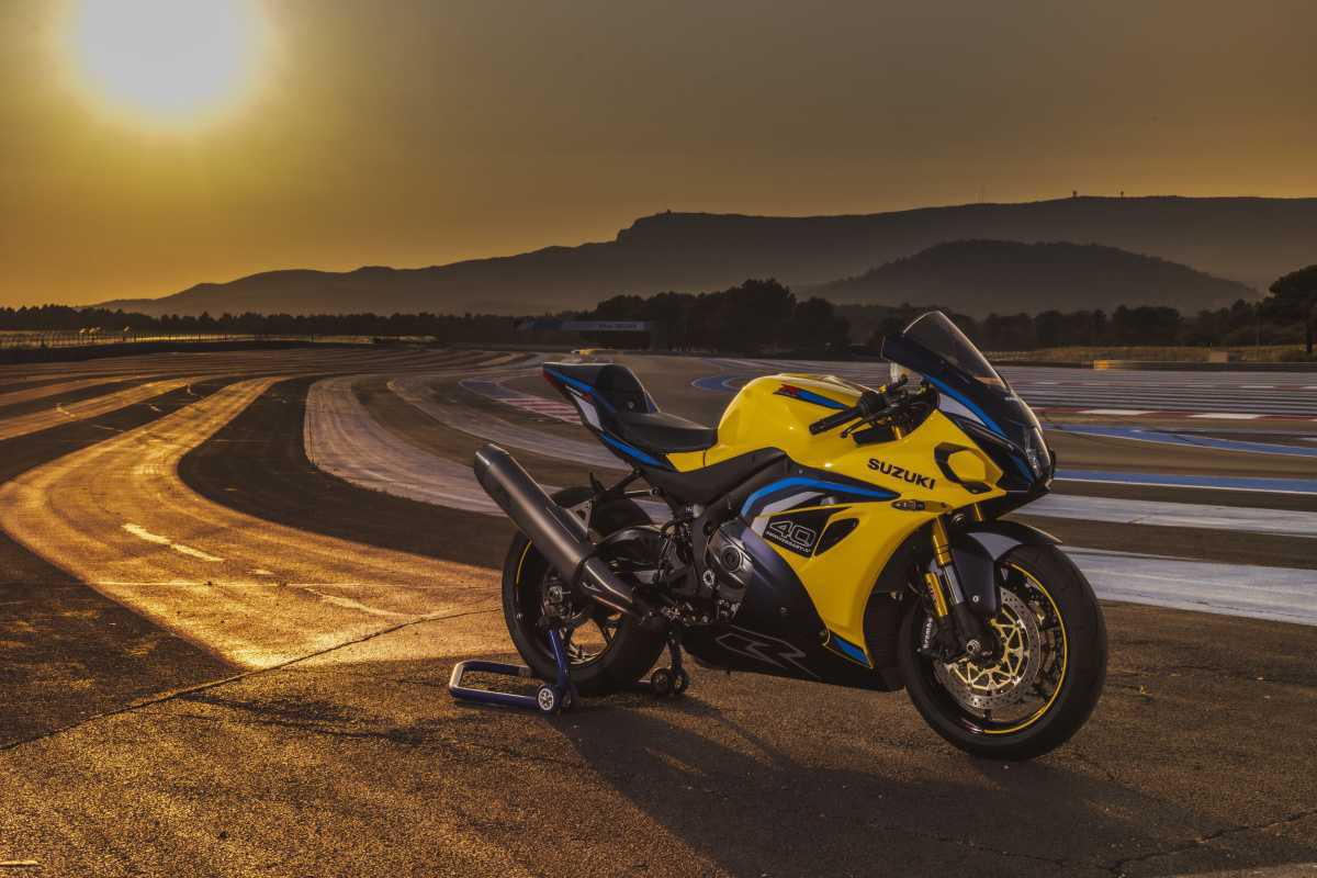 YA PUEDES RESERVAR LA NUEVA SUZUKI GSX-R1000R 40 ANIVERSARIO