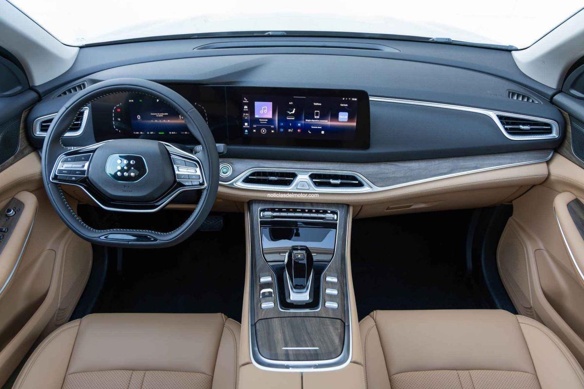 El DFSK E5 es el híbrido enchufable de siete plazas más barato del mercado: 27.995 euros El DFSK E5 es el híbrido enchufable de siete plazas más barato del mercado: 27.995 euros