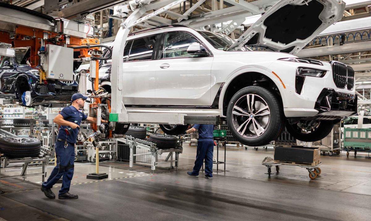 EL GRUPO BMW SIGUE SIENDO EL MAYOR EXPORTADOR DE AUTOMÓVILES POR VALOR EN ESTADOS UNIDOS EL GRUPO BMW SIGUE SIENDO EL MAYOR EXPORTADOR DE AUTOMÓVILES POR VALOR EN ESTADOS UNIDOS