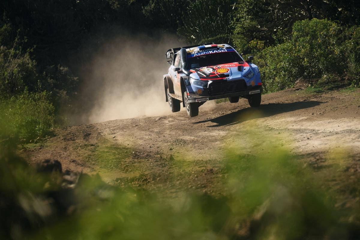 Rally Safari de Kenia: Hyundai Motorsport avanza con paso firme tras dos etapas complicadas